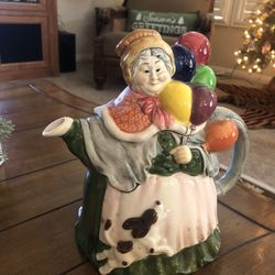 Tea Or Coffee Decorate Lady Pot