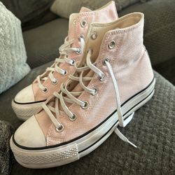 Women’s Converse Light Pink Size 8