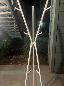 Moving deal like new white coat rack