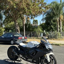 2021 SUZUKI GSXR 750