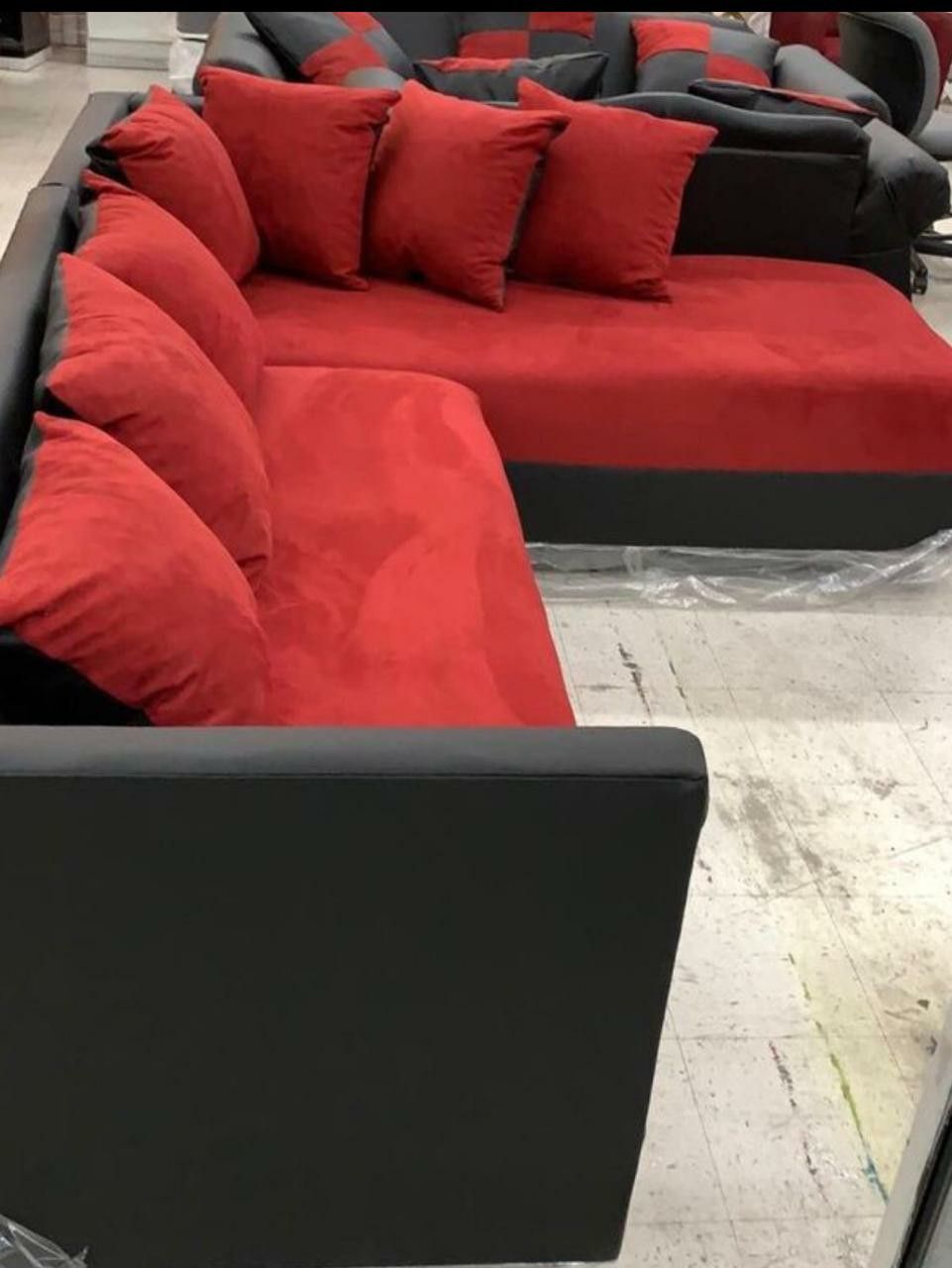 furniture sectional living room with pillows included