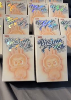 LABUBU THE MONSTERS Big into Energy Series