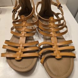 Tan Sandles Gladiator Style 