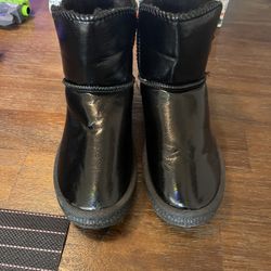 Black Pattern Leather Boots