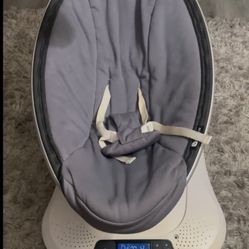 4moms Mamaroo Baby Swing