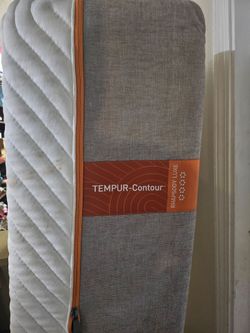 TEMPERPEDIC Queen size mattress