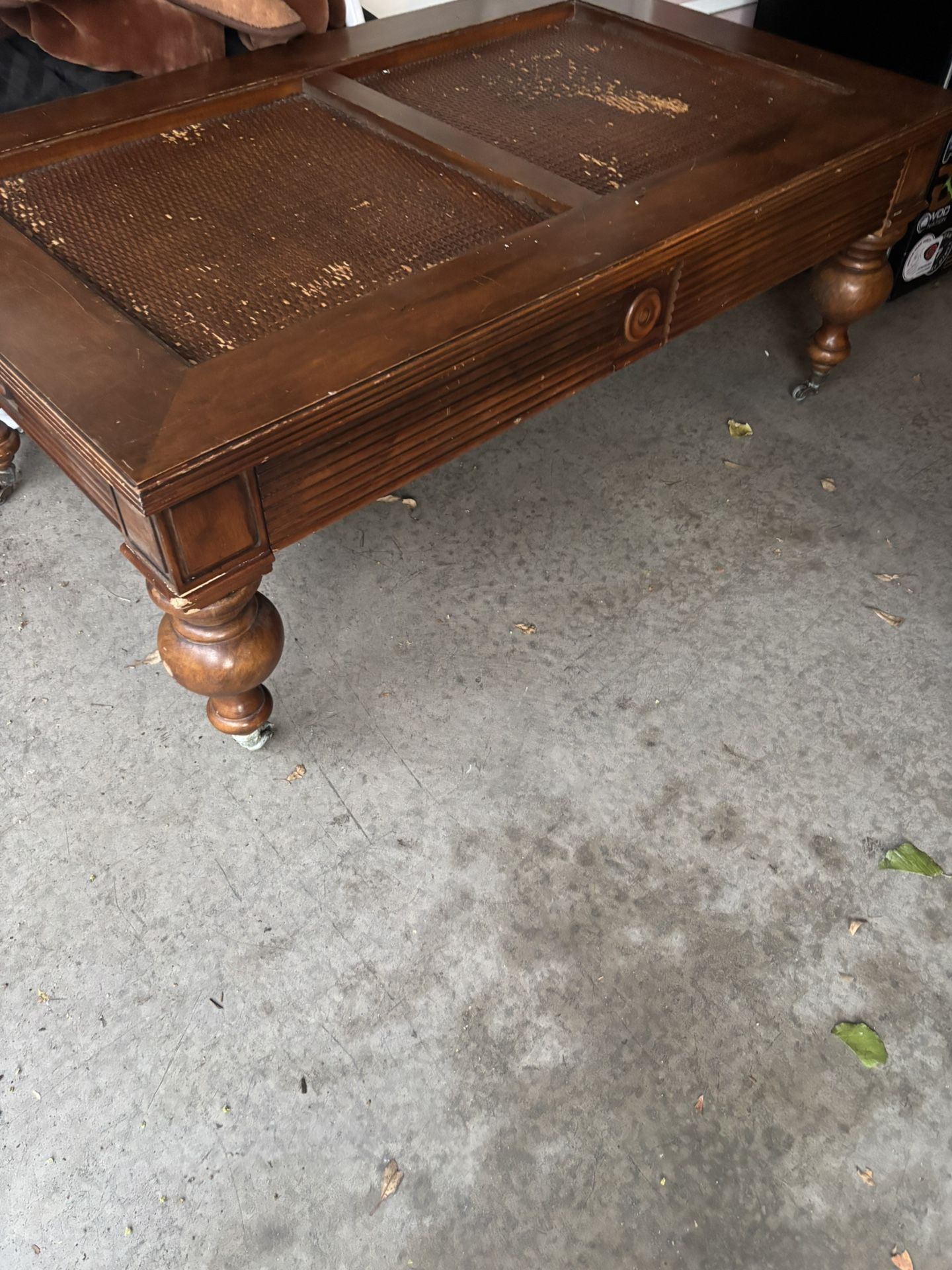 Coffee Table & 2 End Tables