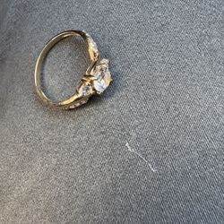 18k gold engagement ring