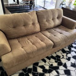 FREE Sofa 