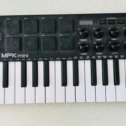 Akai MPK Mini