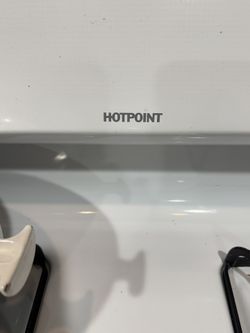Hotpoint 30" Free-Standing Gas Range