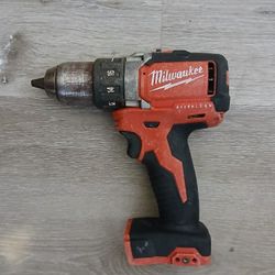 Milwaukee Impact Drill Driver Tool 