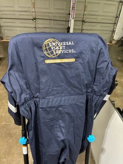 UPS coveralls size small
