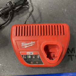 Milwaukee M12 Battery Charger