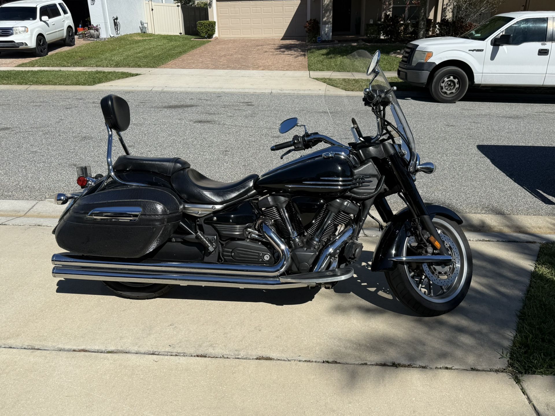 Yamaha Stratoliner Quick Detach Saddle Bags and Frame