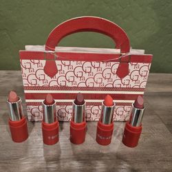 New 5 Matte Lipsticks
