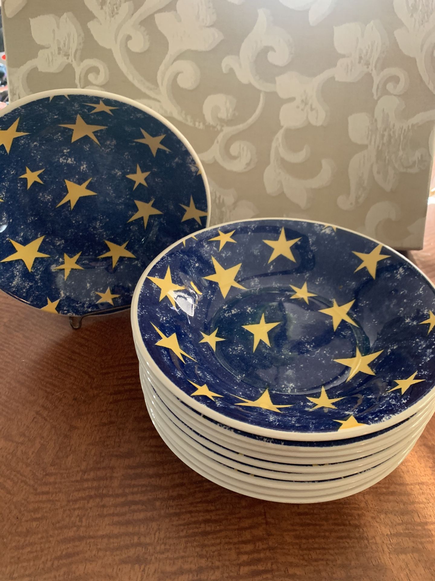 Churchill of England Cobalt blue and yellow stars 10-8” bowls Dishwasher and Microwave safe