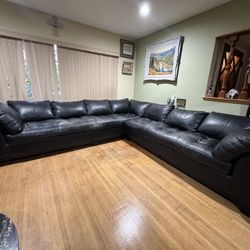 Comfortable Leather Sofas 