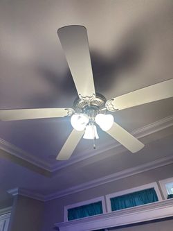 White 5-Blade Ceiling Fan with Light Kit