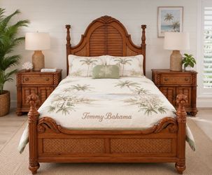 Beautiful 6 peice Tommy Bahama bedroom set 🌴🌴🌴🌴🌴