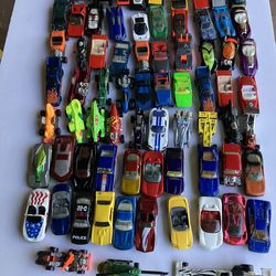 73 Hot Wheels