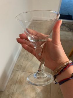 Libbey Z-Stem Martini Glass (Set of 4) 9 ounces pick up in Coral Springs 33071