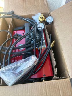 Weld-Pak 140 Amp MIG and Flux-Core Wire Feed Welder, 115V, Aluminum Welder with Spool Gun sold separately