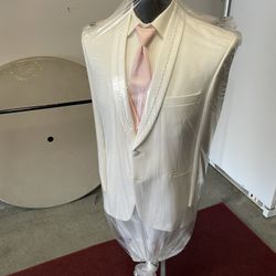 Retail Store Suit Hunger 