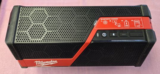 Milwaukee 2891-20 Job Site Speaker (Speaker Only)