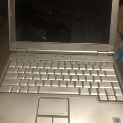 Dell XPS M1210 12.1" Intel Centrino Duo 1.83GHz 2GB RAM 80GB HDD DVDRW PP11S