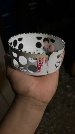 Milwaukee 4 1/2 Hole Saw