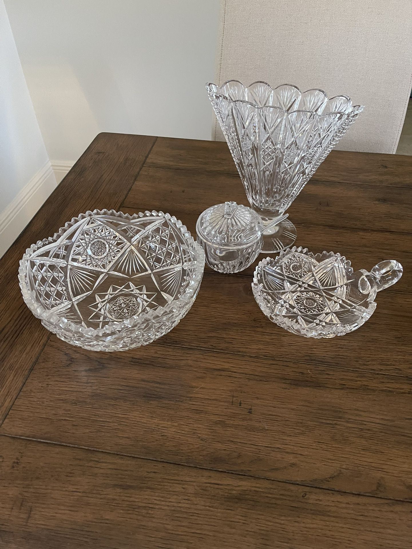 Beautiful Crystal/cut Glass Vintage Pieces 