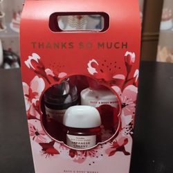 New BBW Japanese Cherry Blossom Mini Gift Set