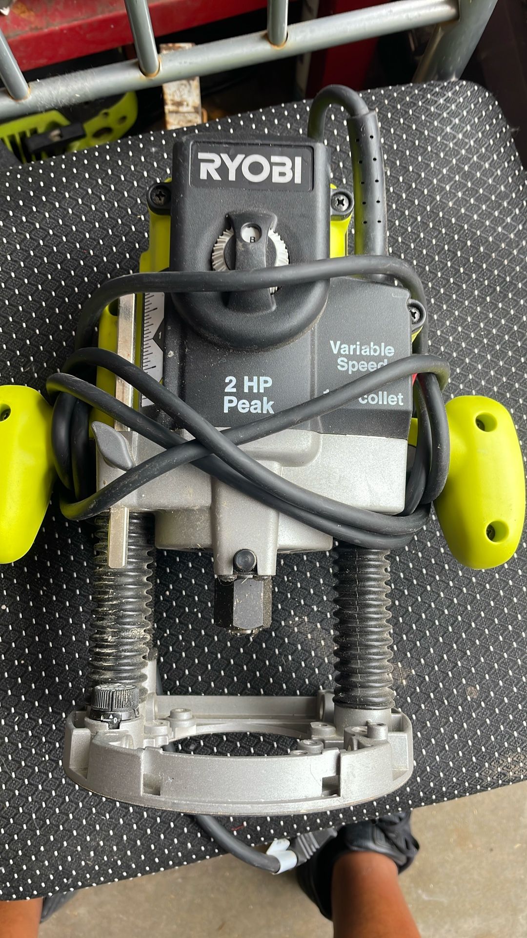 RYOBI Plunge Router 1/2 Colar