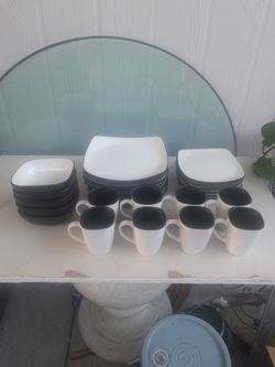 Dishes 28 pcs $10.00 for all 28 pcs