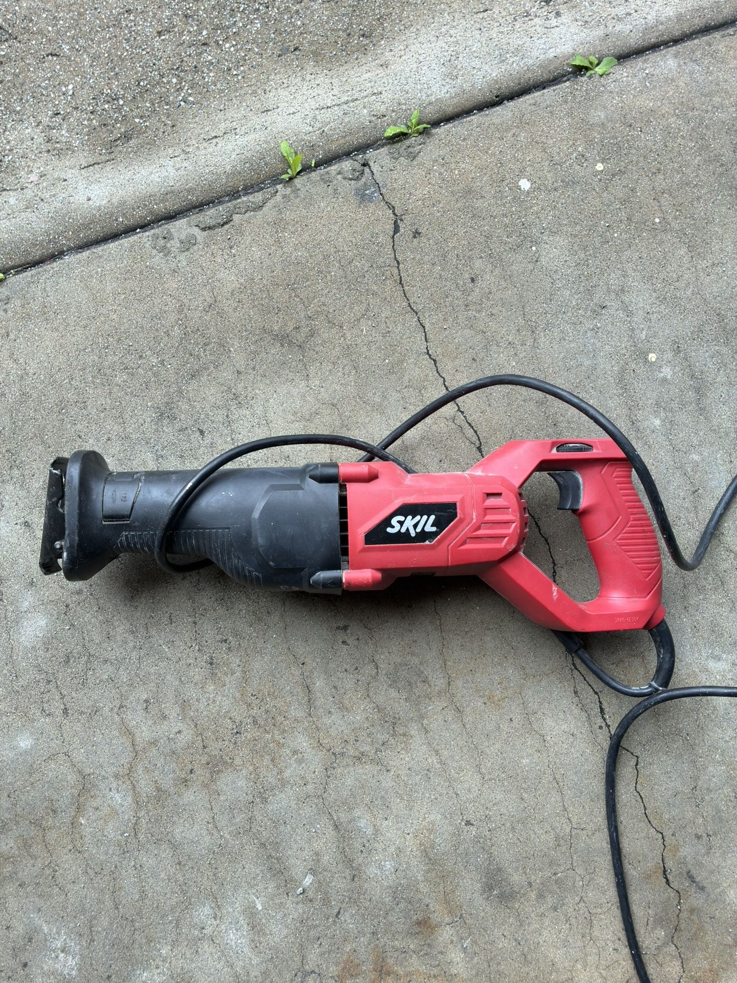 Reciprocating saw