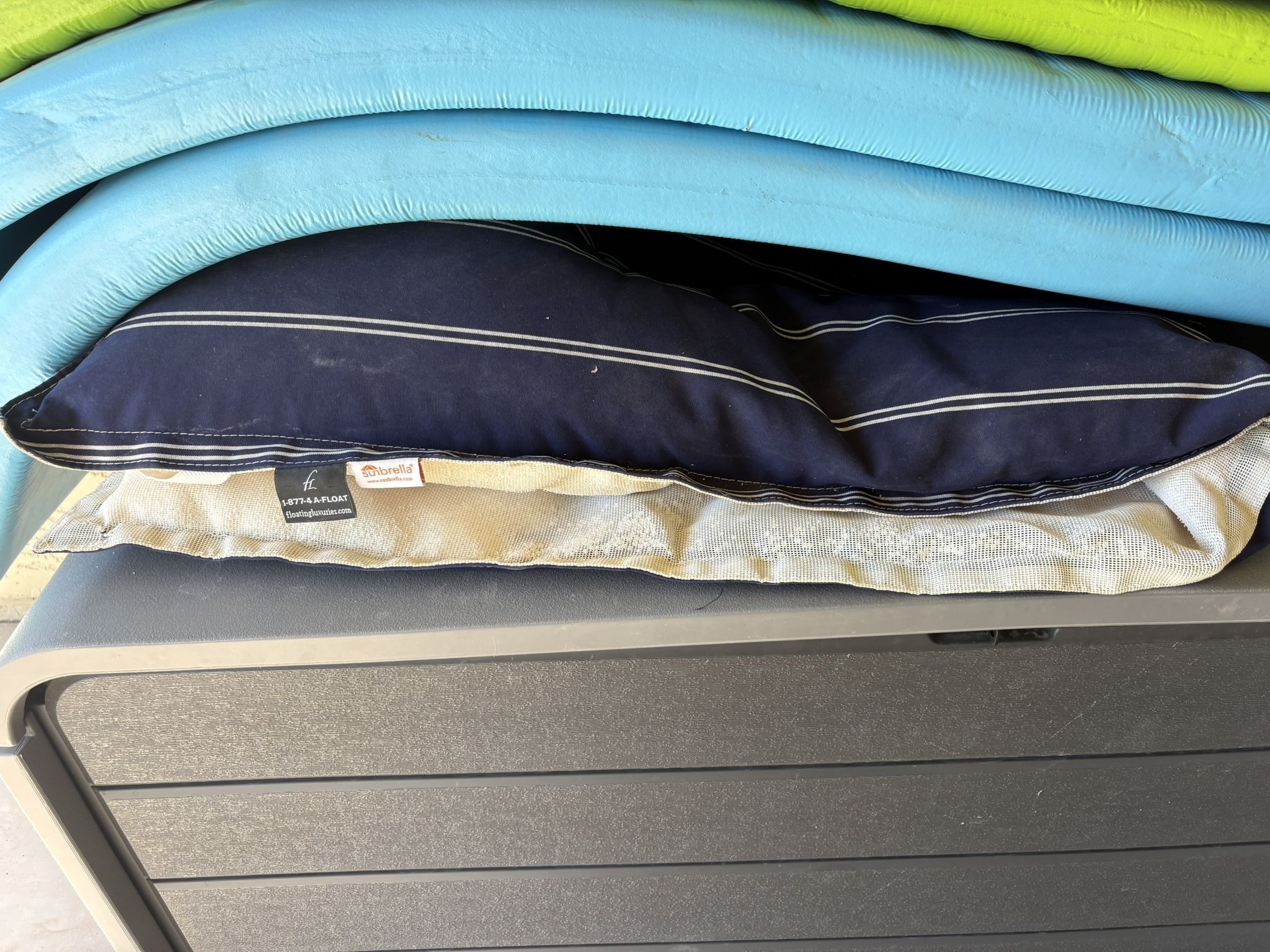 Pool Floater Sunbrella