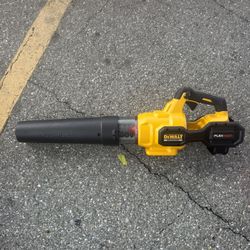 DEWALT FLEXVOLT 60V MAX 125 MPH 600 CFM Brushless Cordless Battery Powered Blower (Tool Only)