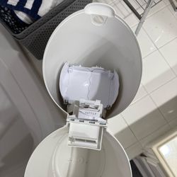 Diaper Trashcan 