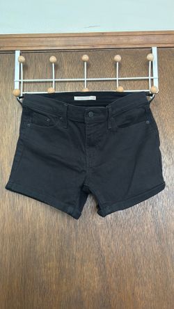 Levi’s Mid Length Jean Shorts Women’s