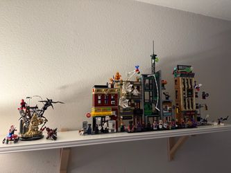 Lego Marvel mini modular sets
