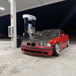 1998 BMW 323i Convertible 