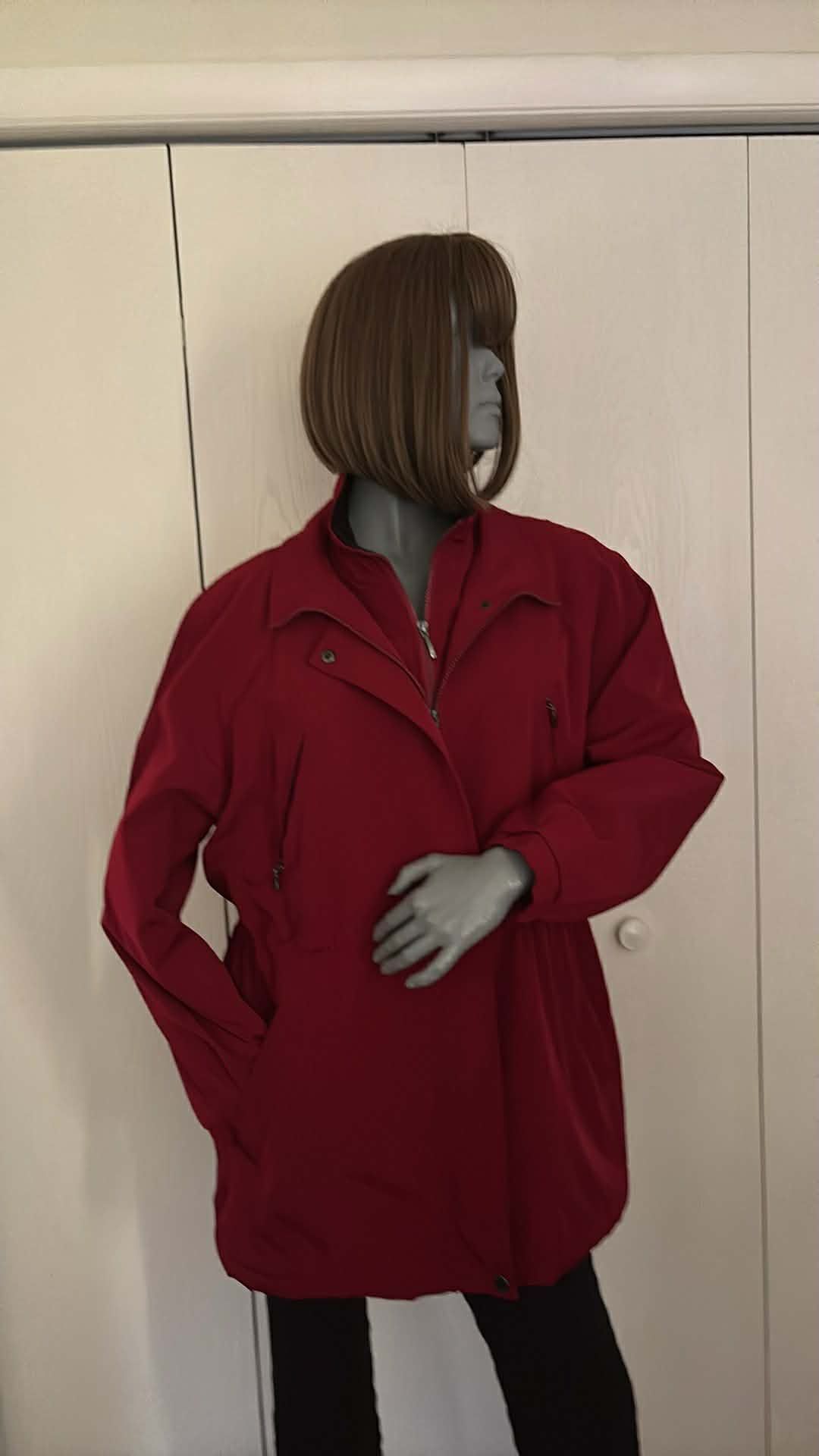 Woman Coat Size XL Color Red Nautica 