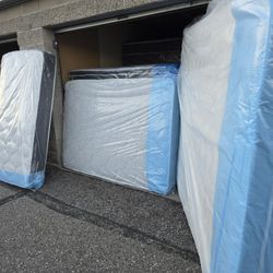 Mattress Monday Single Twin Mattress 99 Full Double 159 Queen Bed 179 King 229 California King 229 Frame 69 XL Twin Mattresses All Sizes Available