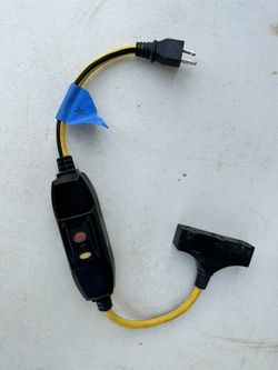 In Line GFCI 3-outlet Plug 