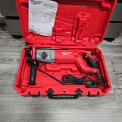 MILWAUKEE 1" SDS PLUS ROTARY HAMMER KIT WITH CASE LIKE NEW CAT#5262-21