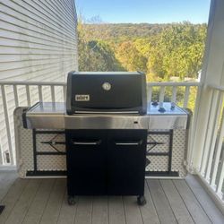 WEBER GAS GRILL