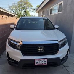 Honda Ridgeline 2022 white 79k miles