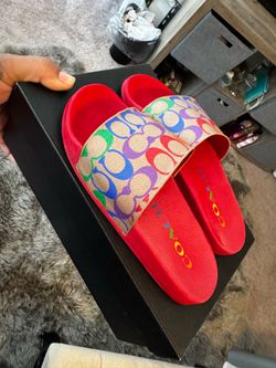 Coach flip-flops