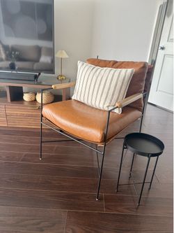 Armchair Magnolia